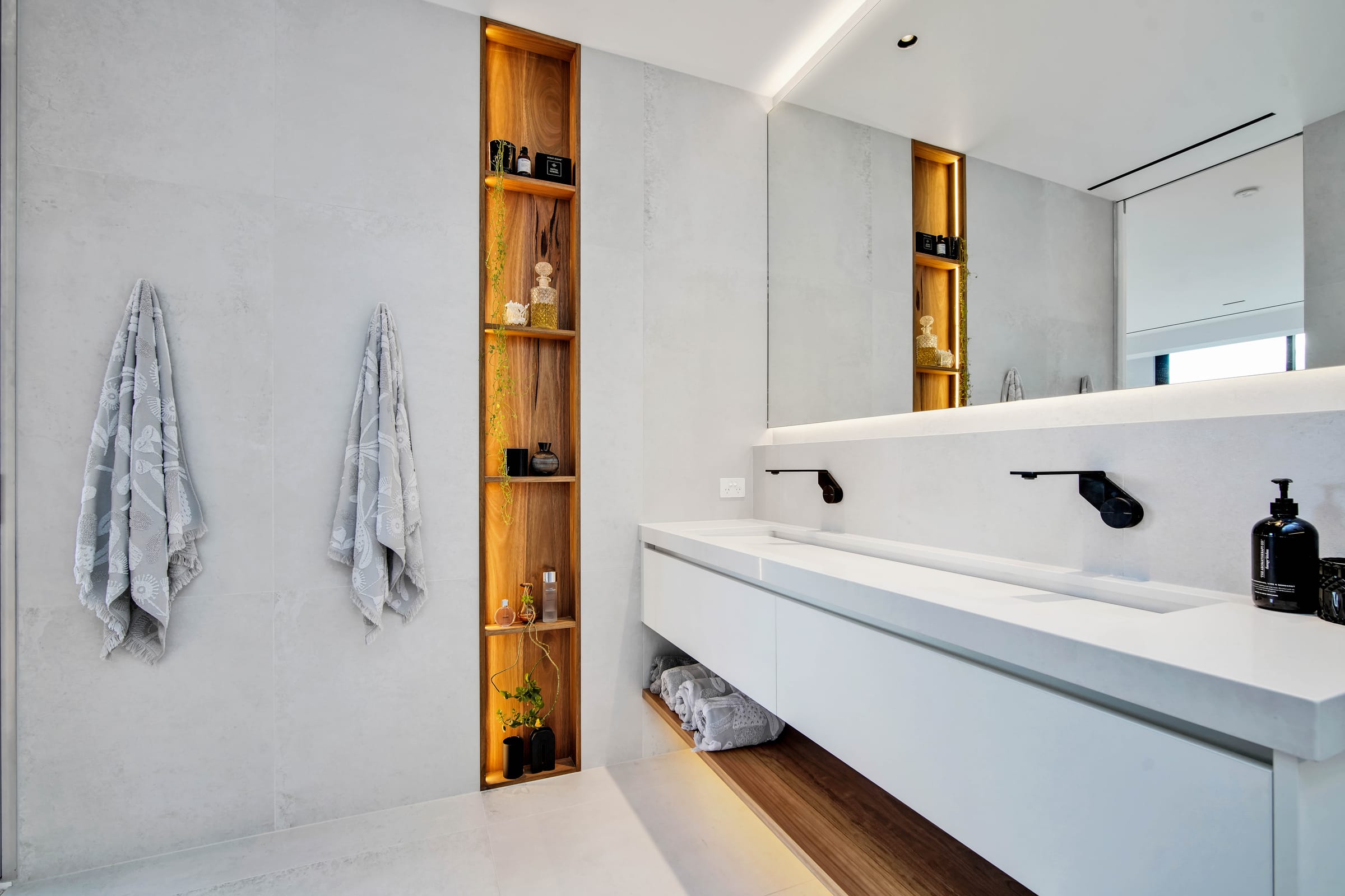 Asgard — Ensuite, Launceston, Tasmania — Bathroom Project by Zanetto Builders (image 11 of 11)