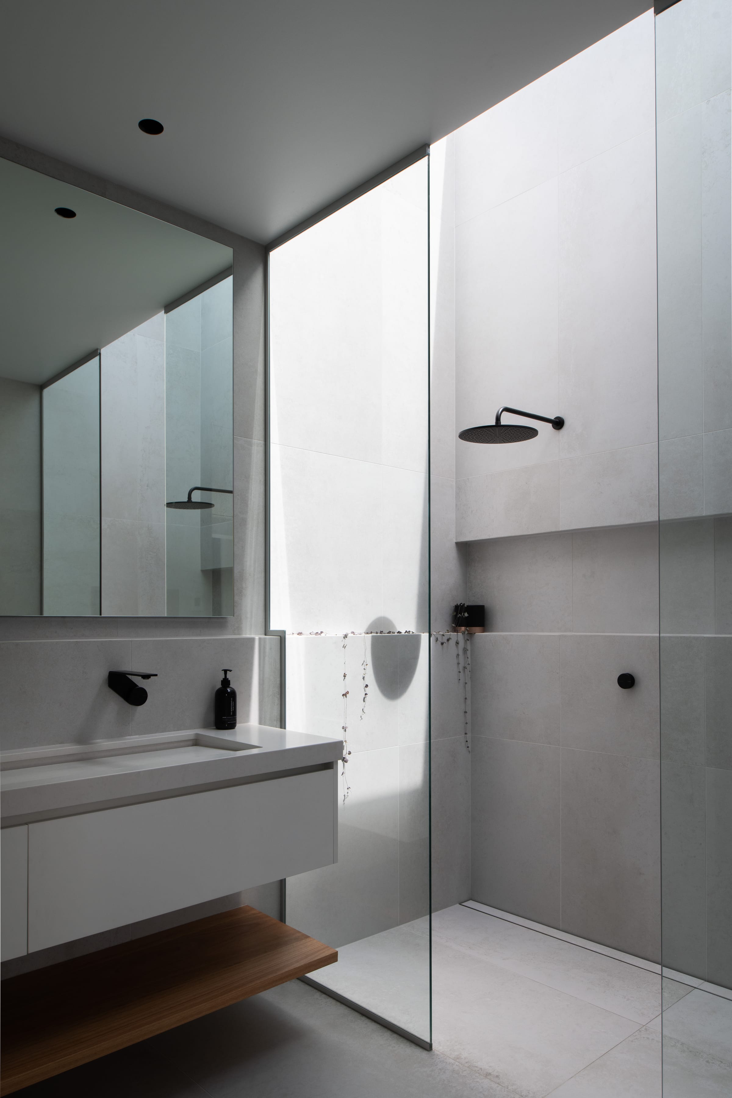 Asgard — Ensuite, Launceston, Tasmania — Bathroom Project by Zanetto Builders (image 2 of 11)