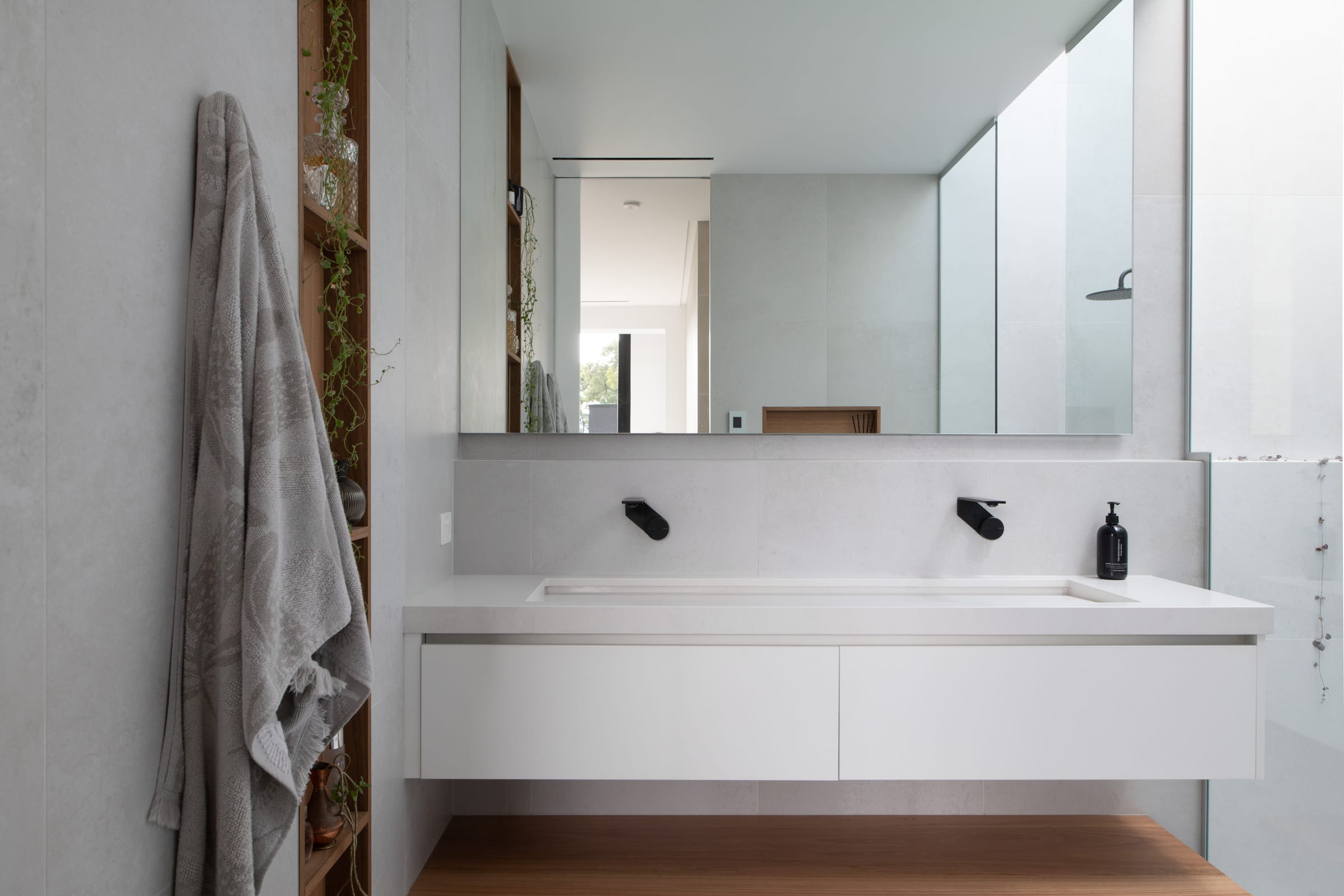 Asgard — Ensuite, Launceston, Tasmania — Bathroom Project by Zanetto Builders (image 3 of 11)