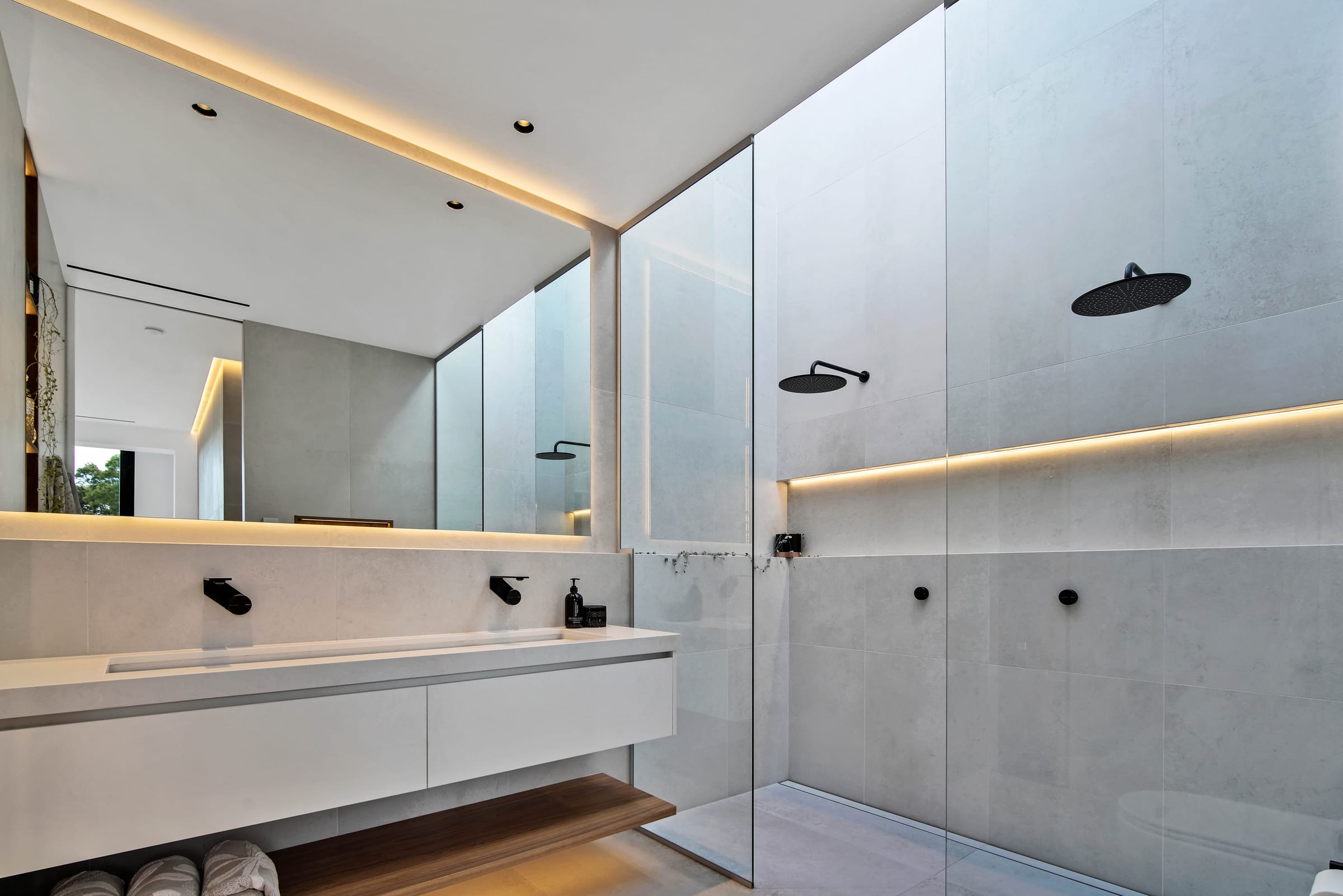 Asgard — Ensuite, Launceston, Tasmania — Bathroom Project by Zanetto Builders (image 6 of 11)