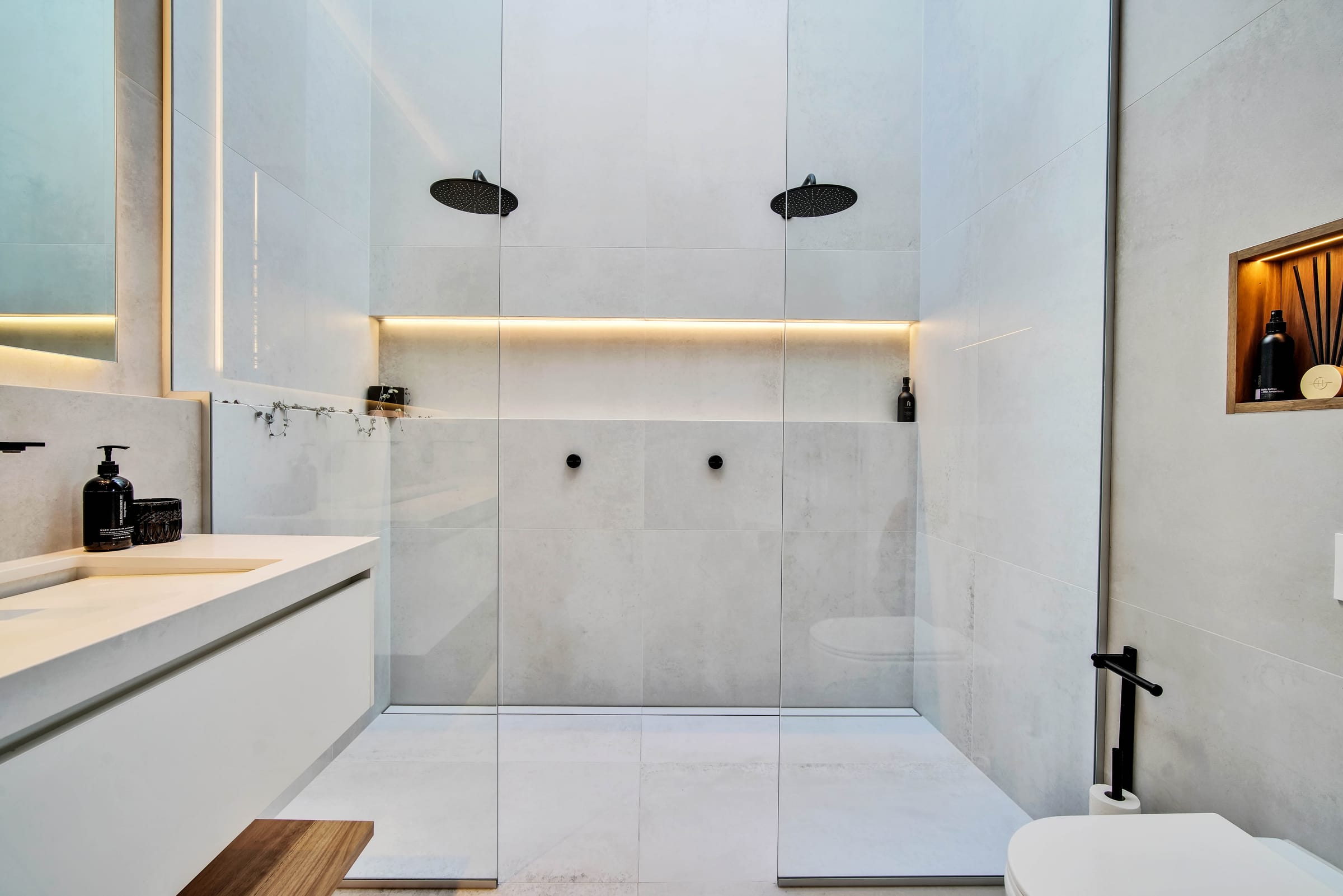 Asgard — Ensuite, Launceston, Tasmania — Bathroom Project by Zanetto Builders (image 7 of 11)