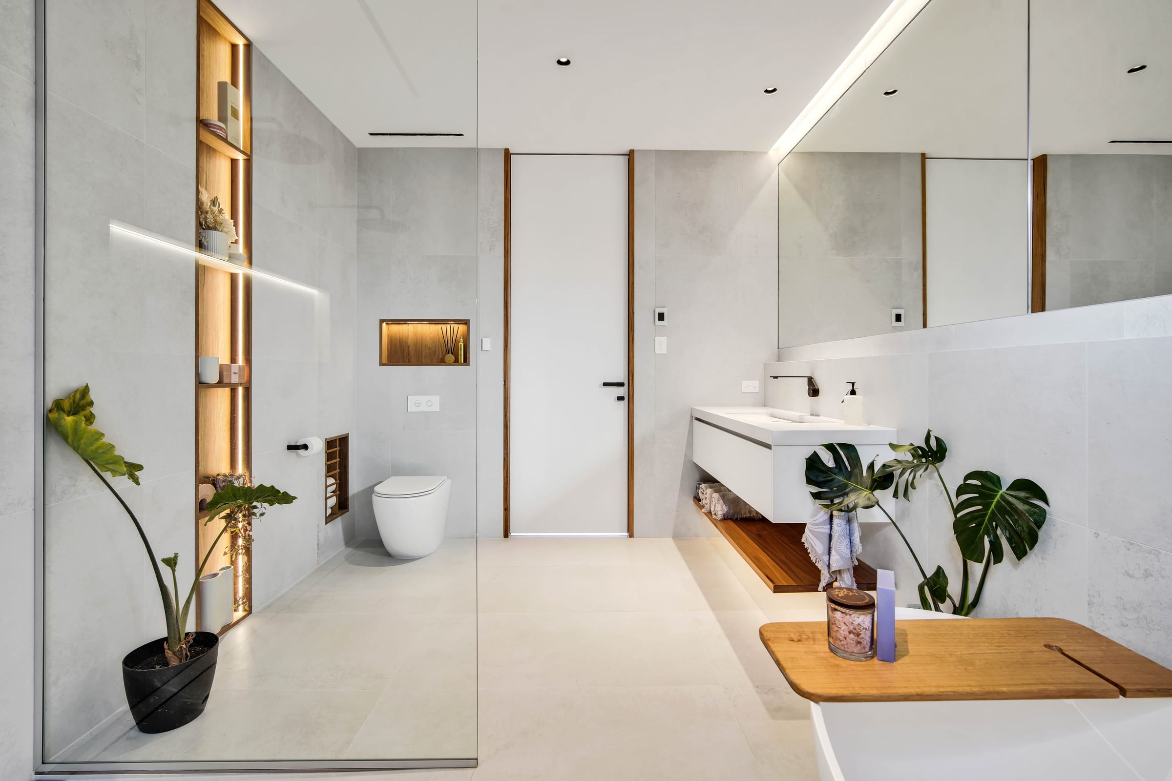 Asgard — Main Bathroom, Launceston, Tasmania — Bathroom Project by Zanetto Builders (image 3 of 3)