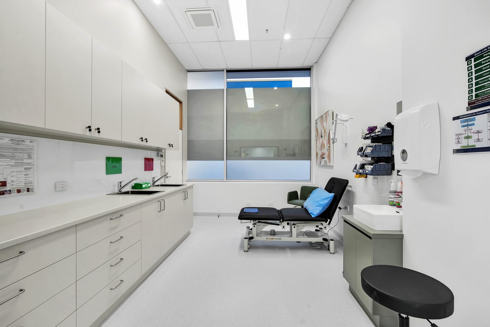 Bathurst Street Skin Cancer Clinic, Hobart, Tasmania — Commercial by Zanetto Builders (image 7 of 10)