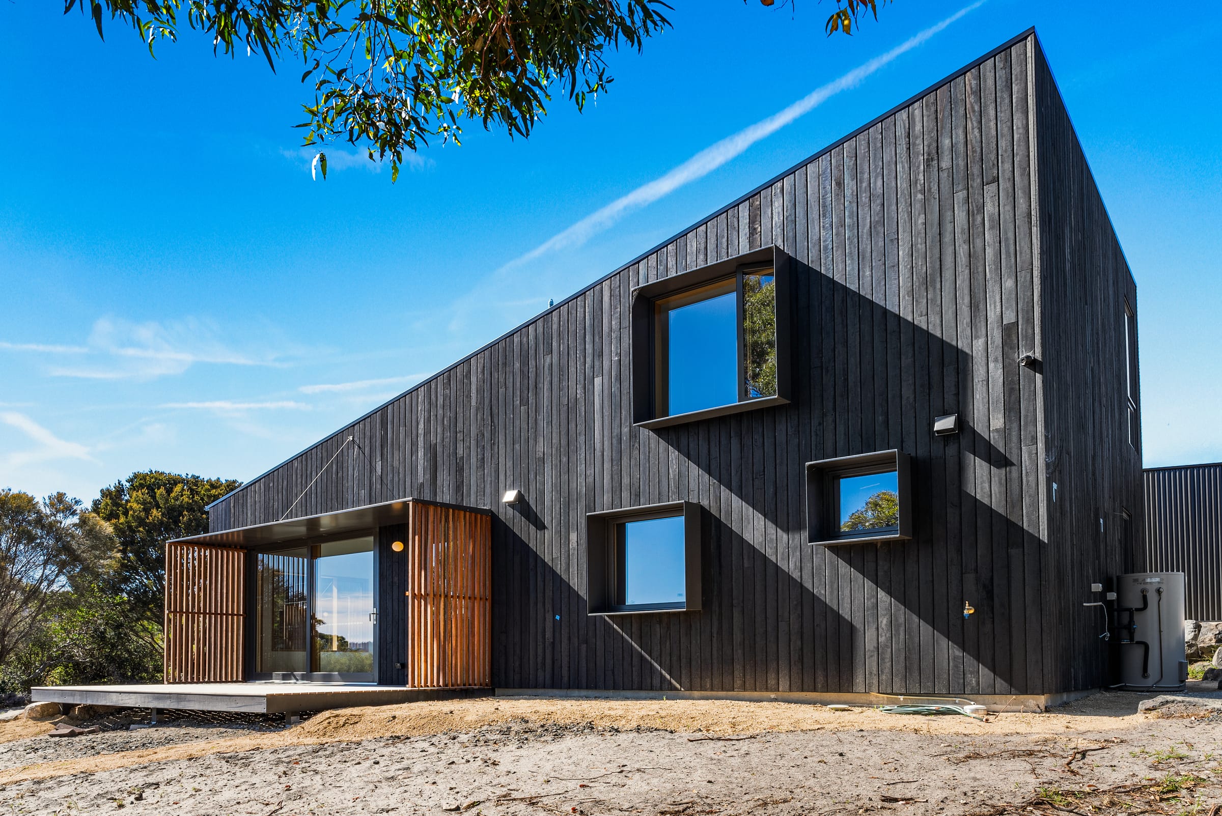 Fysh Place, St Helens, Tasmania — Forever Home by Zanetto Builders (image 11 of 15)