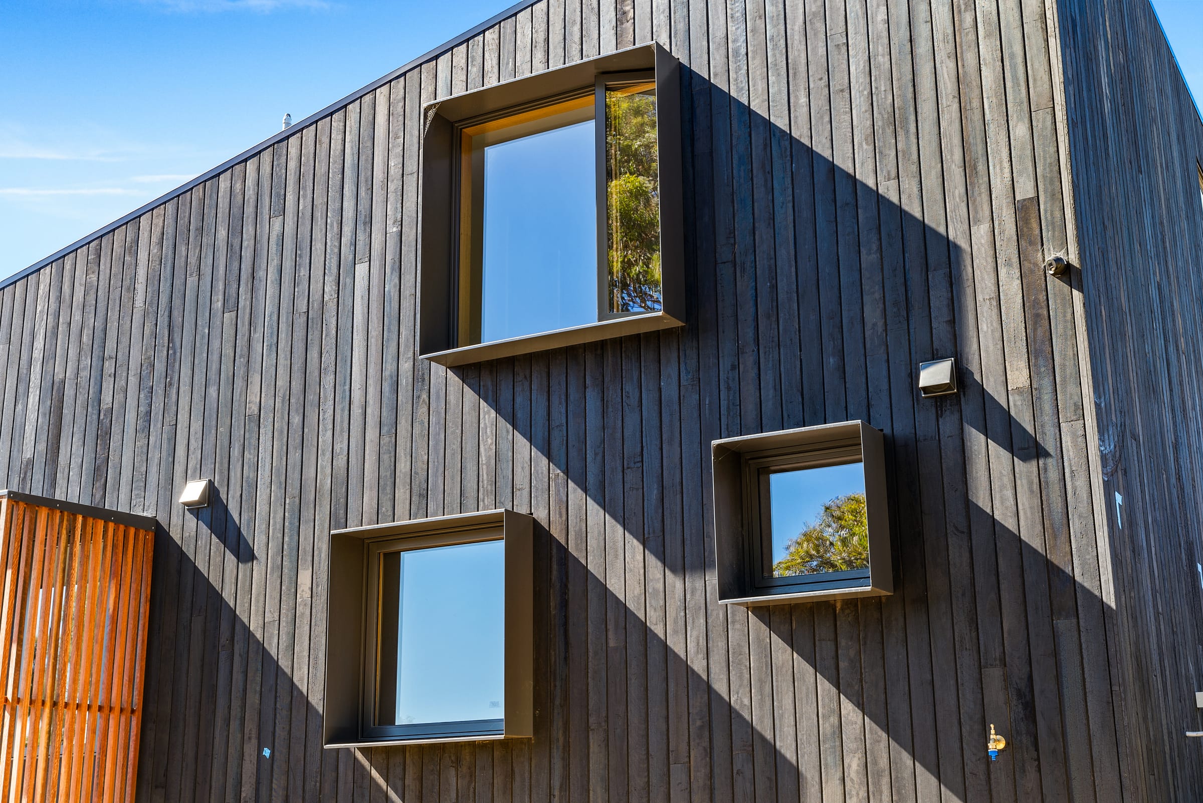 Fysh Place, St Helens, Tasmania — Forever Home by Zanetto Builders (image 12 of 15)