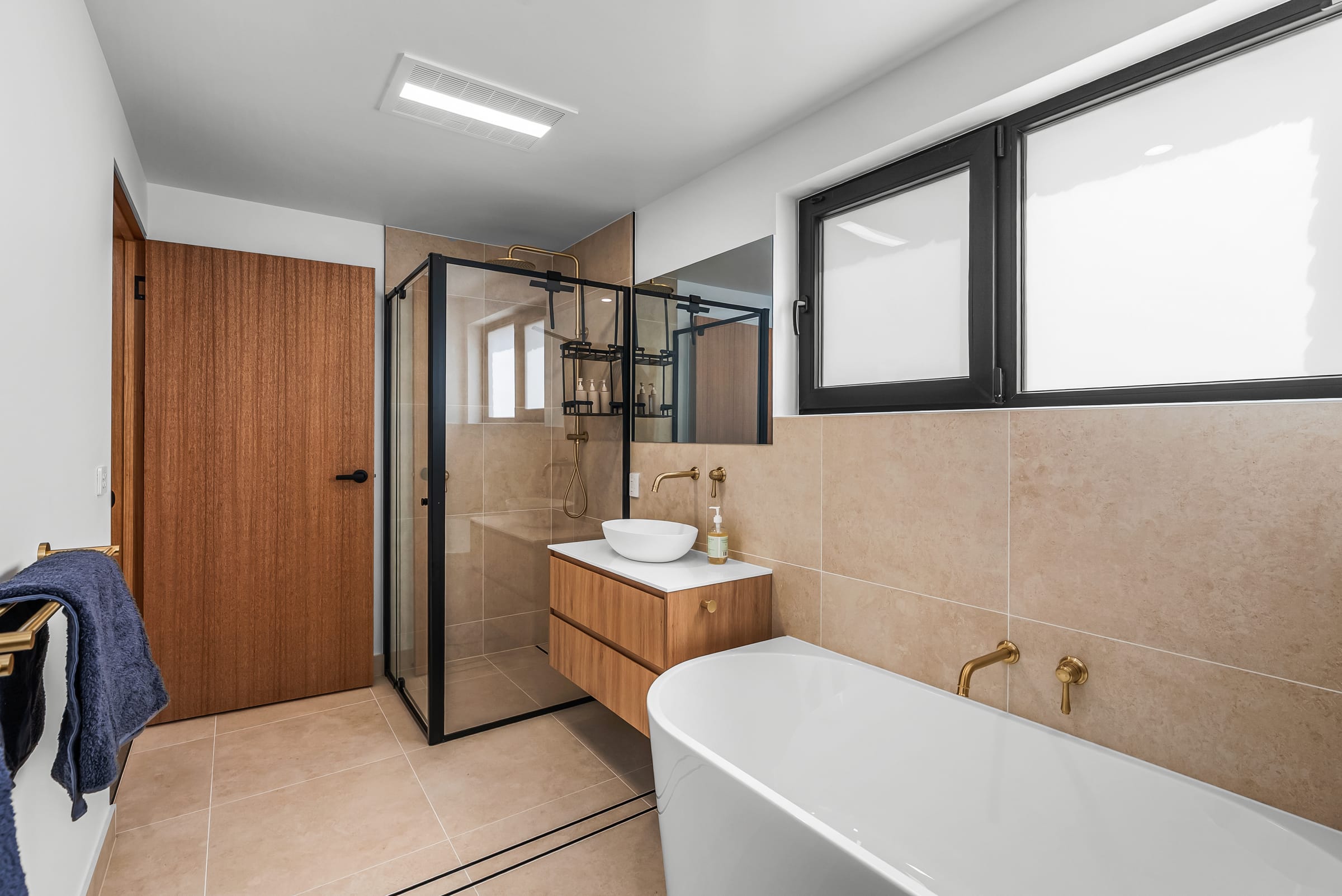 Hawley, Hawley Beach, Tasmania — Forever Home by Zanetto Builders (image 5 of 11)