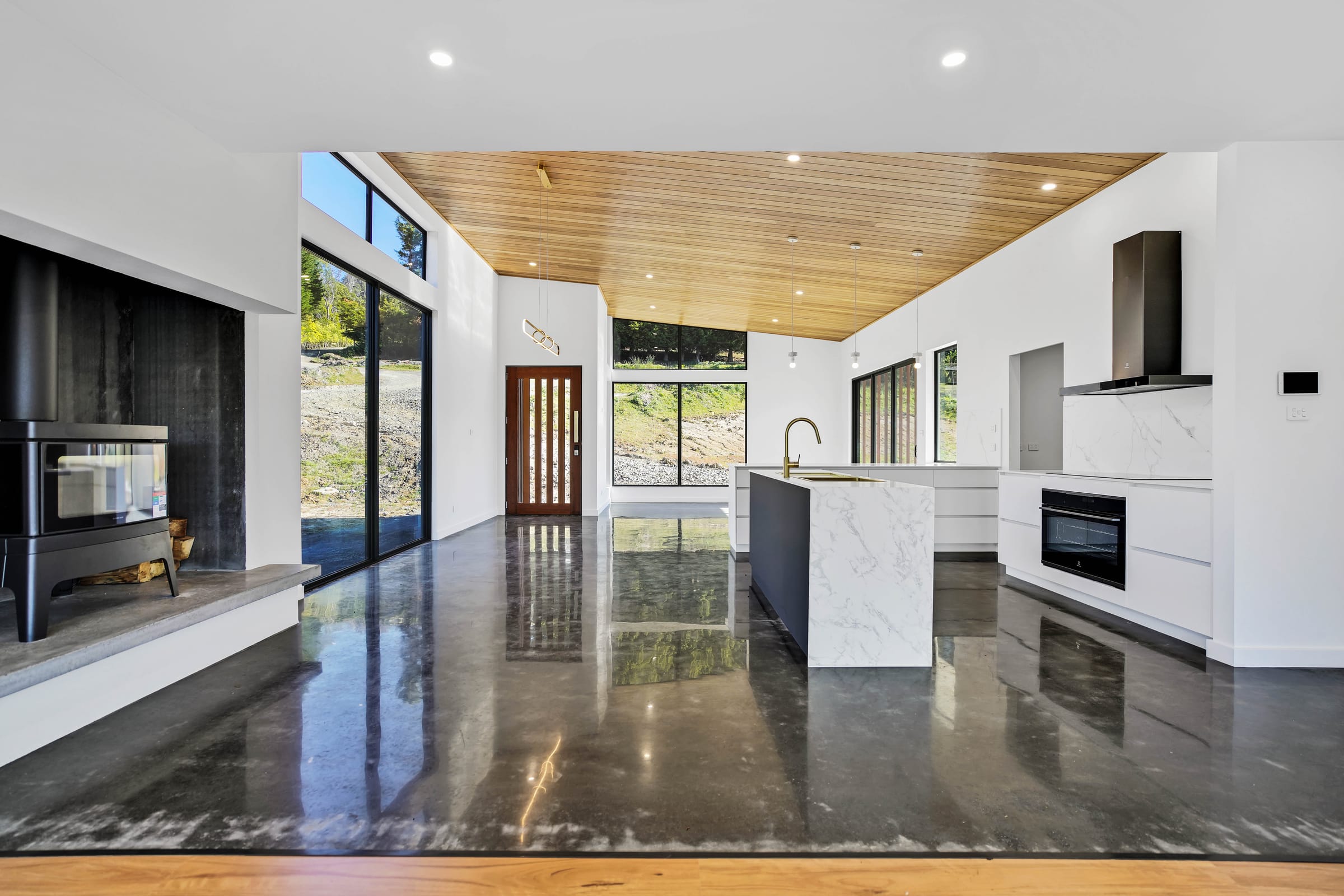 Hilhaus — Forever Home by Zanetto Builders, Tasmania