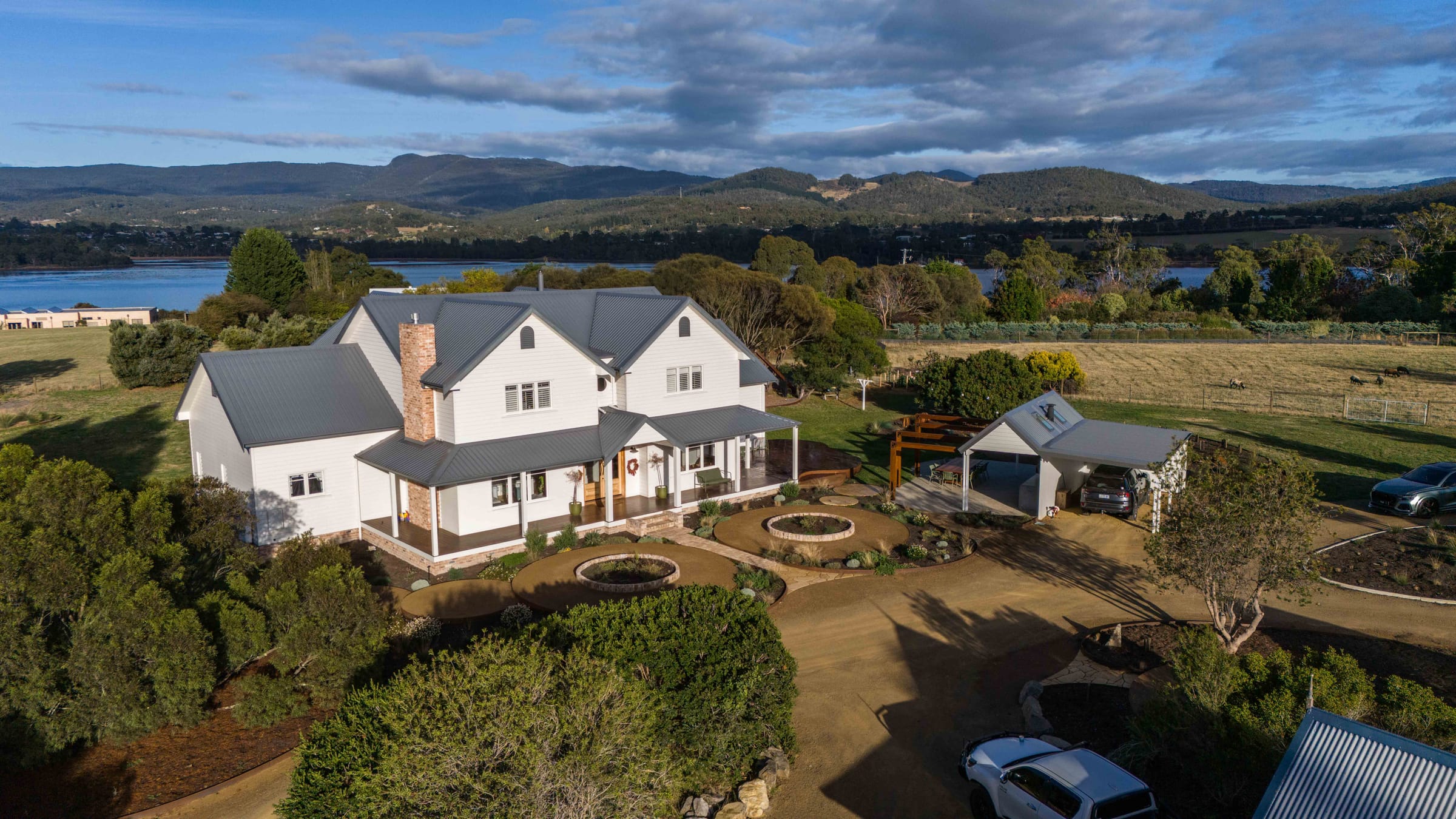 Howden, Howden, Tasmania — Outdoor Area by Zanetto Builders (image 2 of 12)