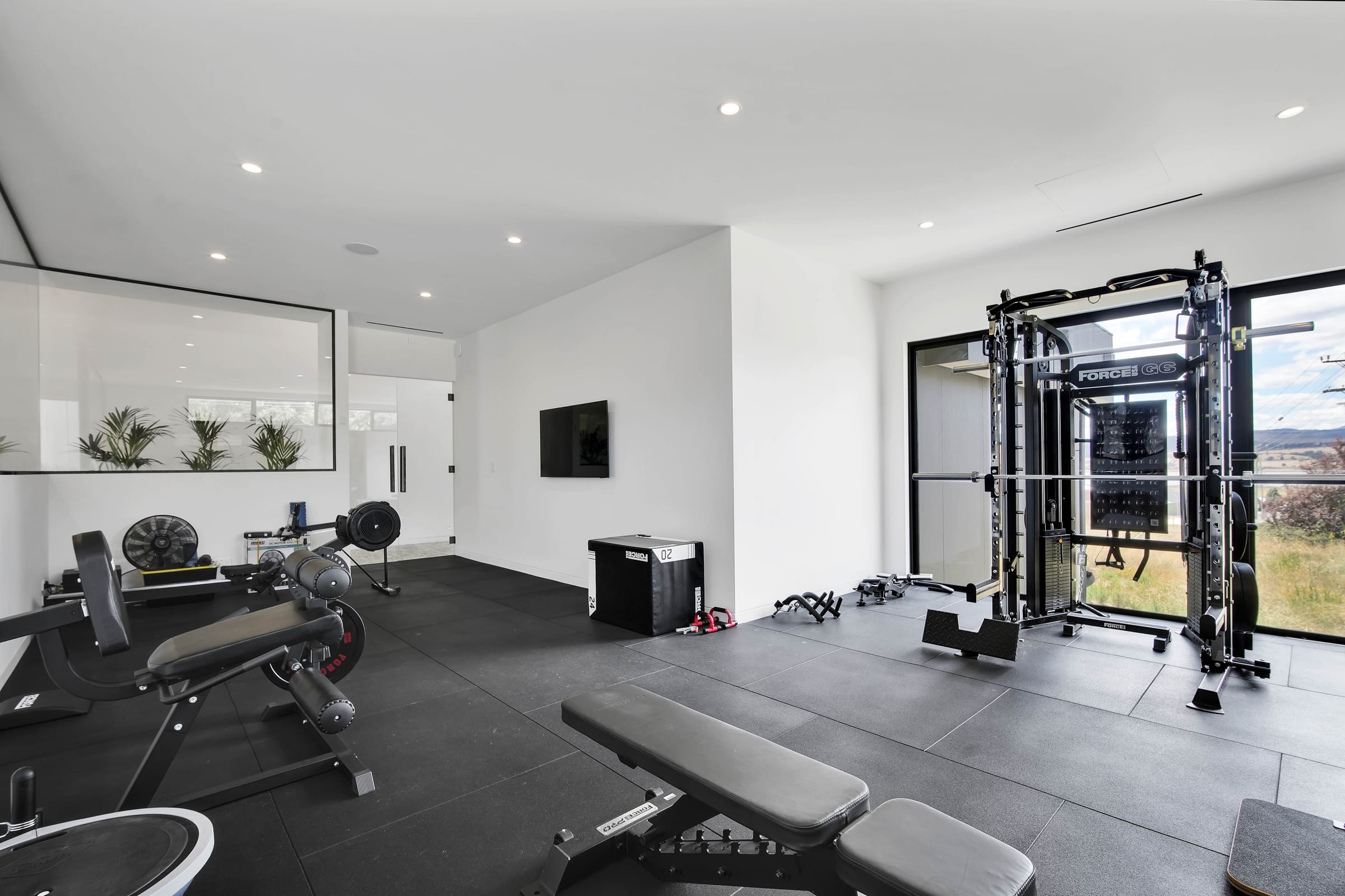NIII, Launceston, Tasmania — Forever Home by Zanetto Builders (image 10 of 22)