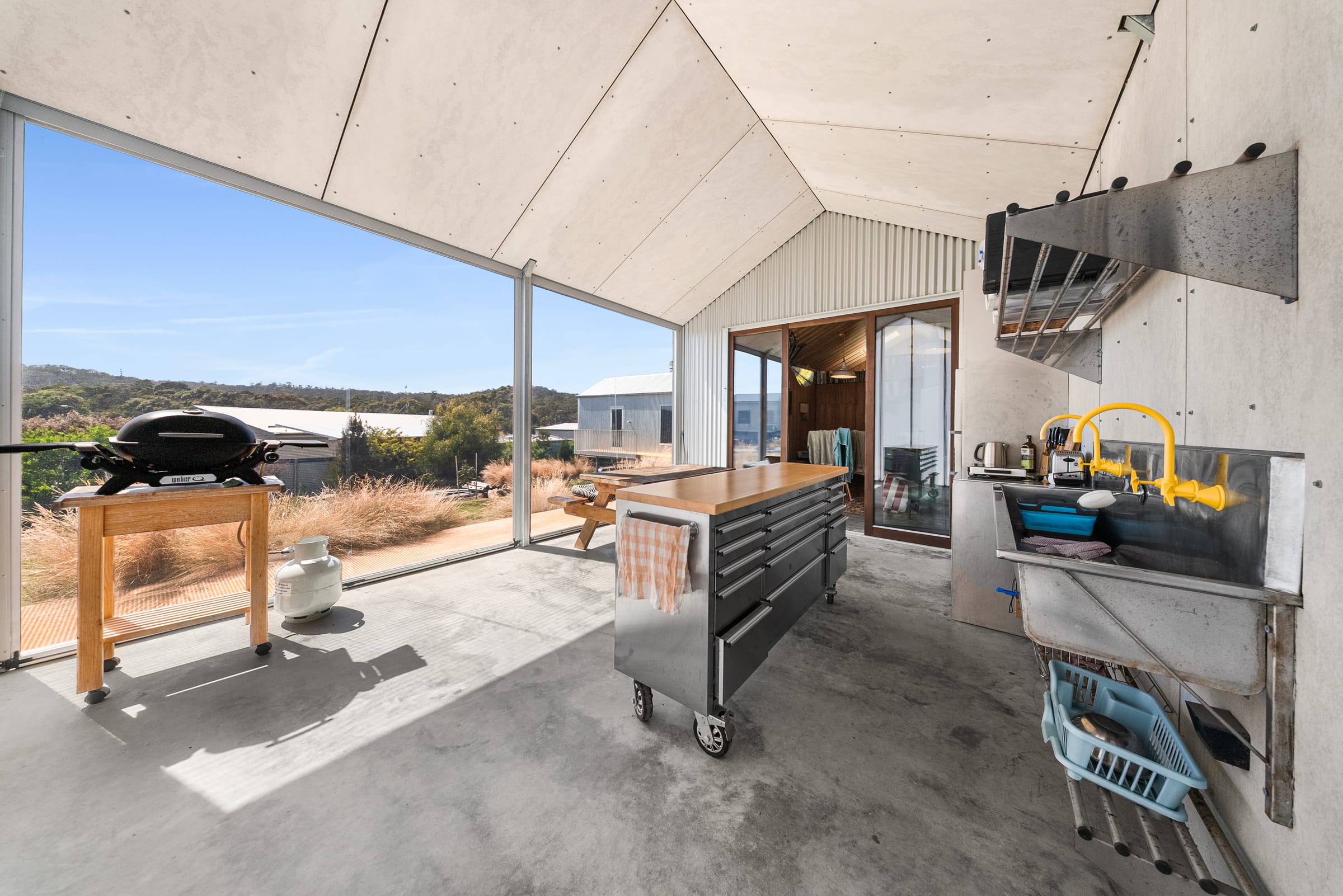 Patsy, Coles Bay, Tasmania — Forever Home by Zanetto Builders (image 7 of 13)