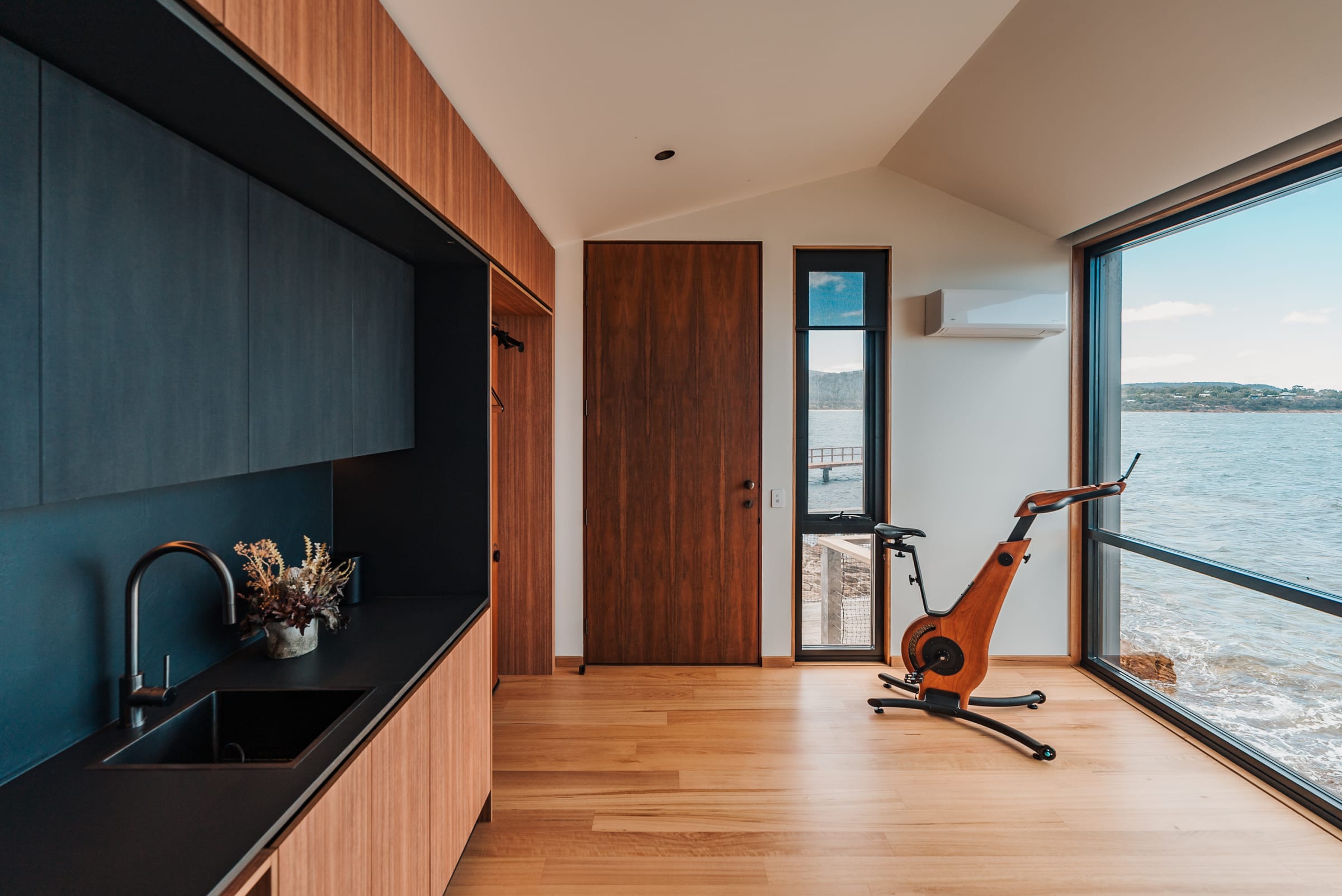 Picnic Island Luxury Escape — Forever Home by Zanetto Builders, Tasmania