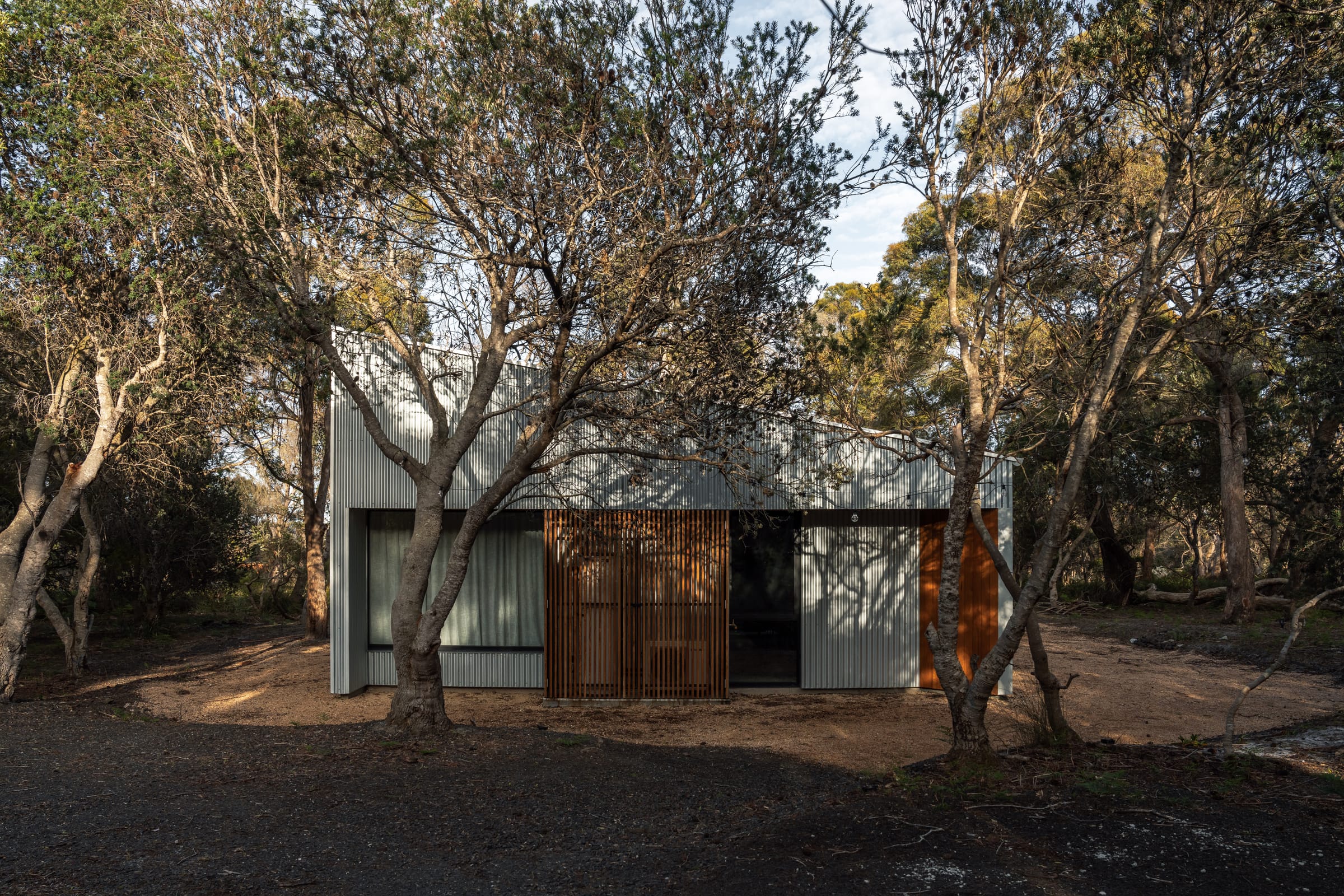 The Hide — Forever Home by Zanetto Builders, Tasmania