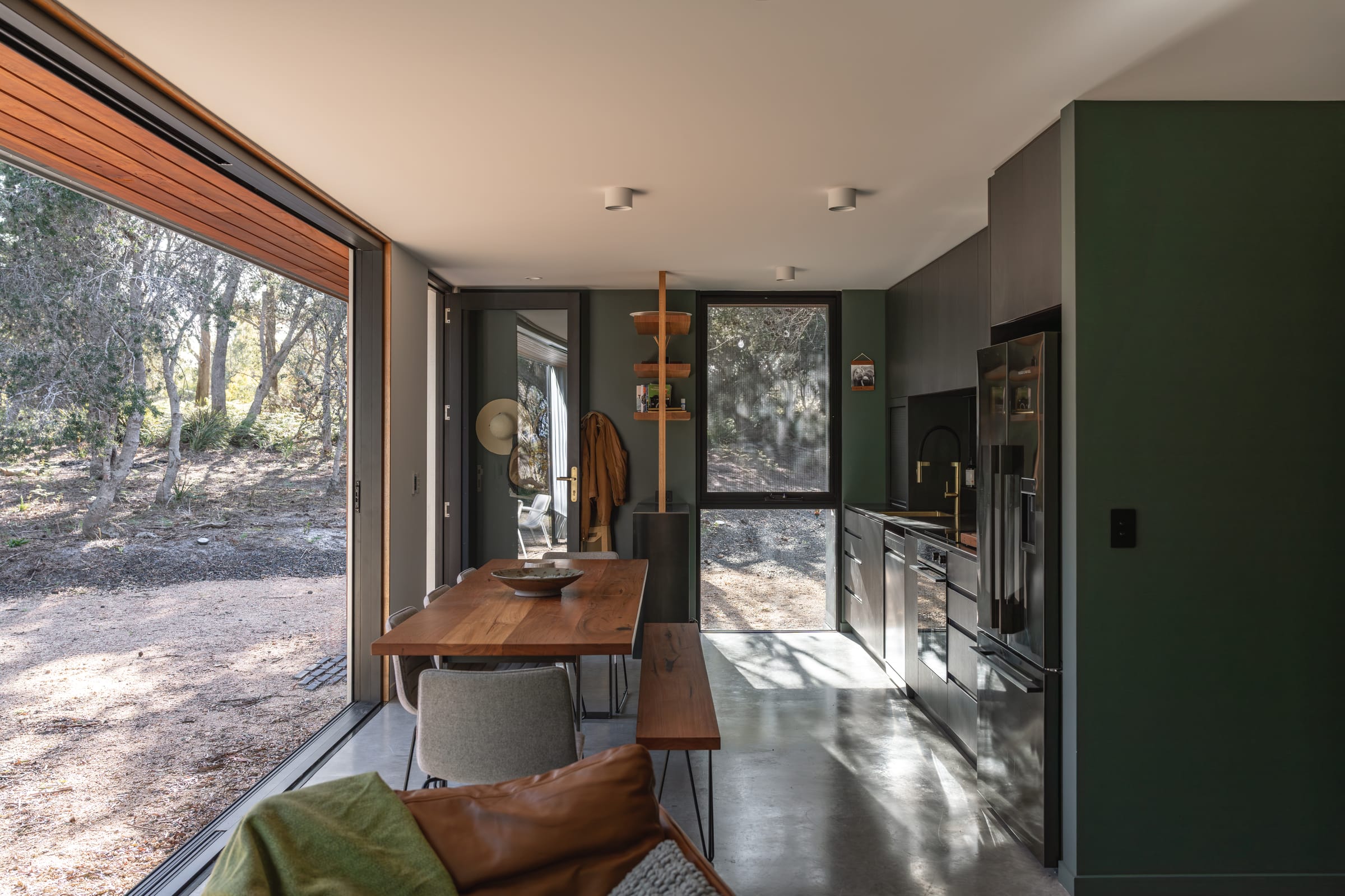 The Hide — Forever Home by Zanetto Builders, Tasmania