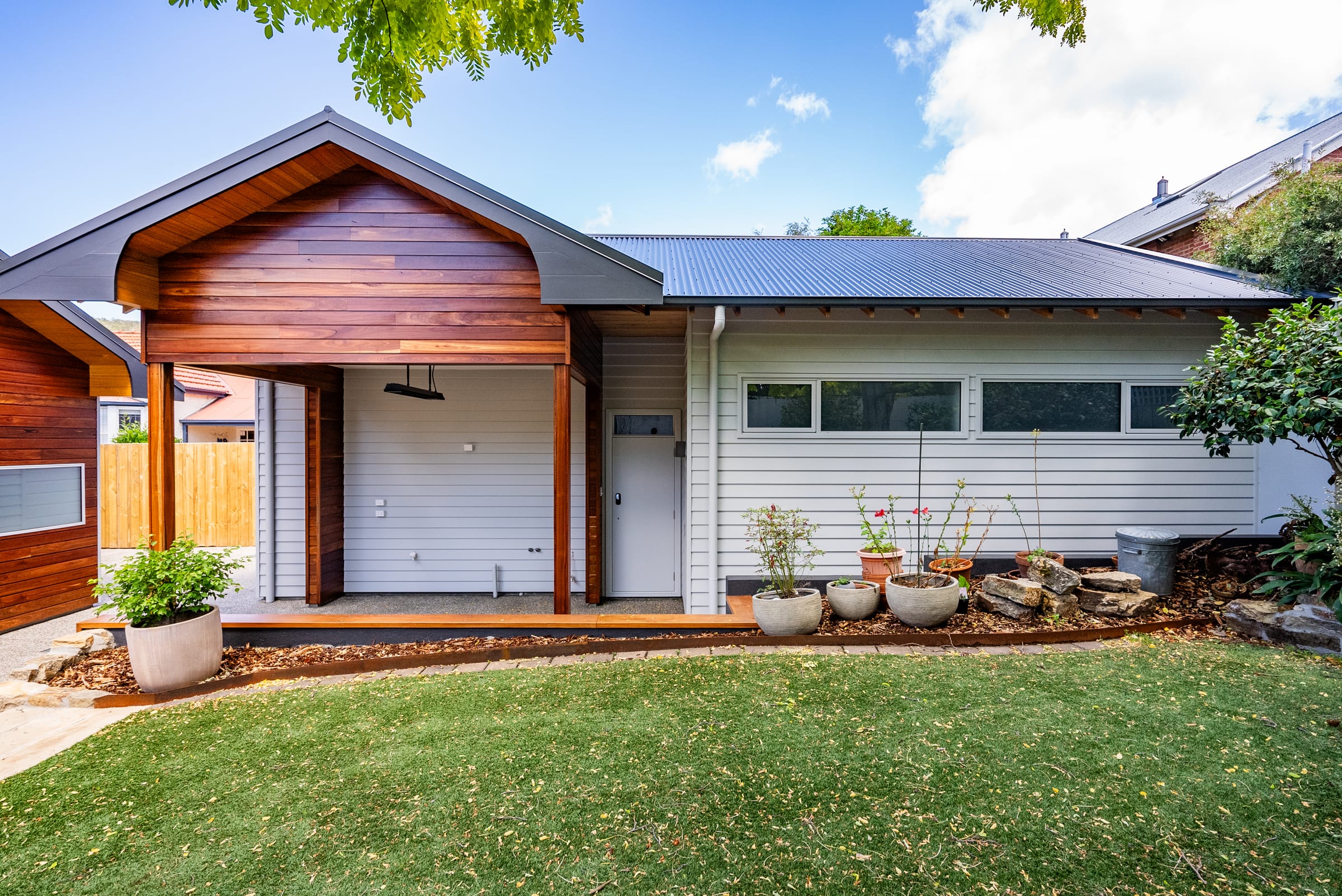 Verndene, Sandy Bay, Tasmania — Forever Home by Zanetto Builders (image 12 of 14)