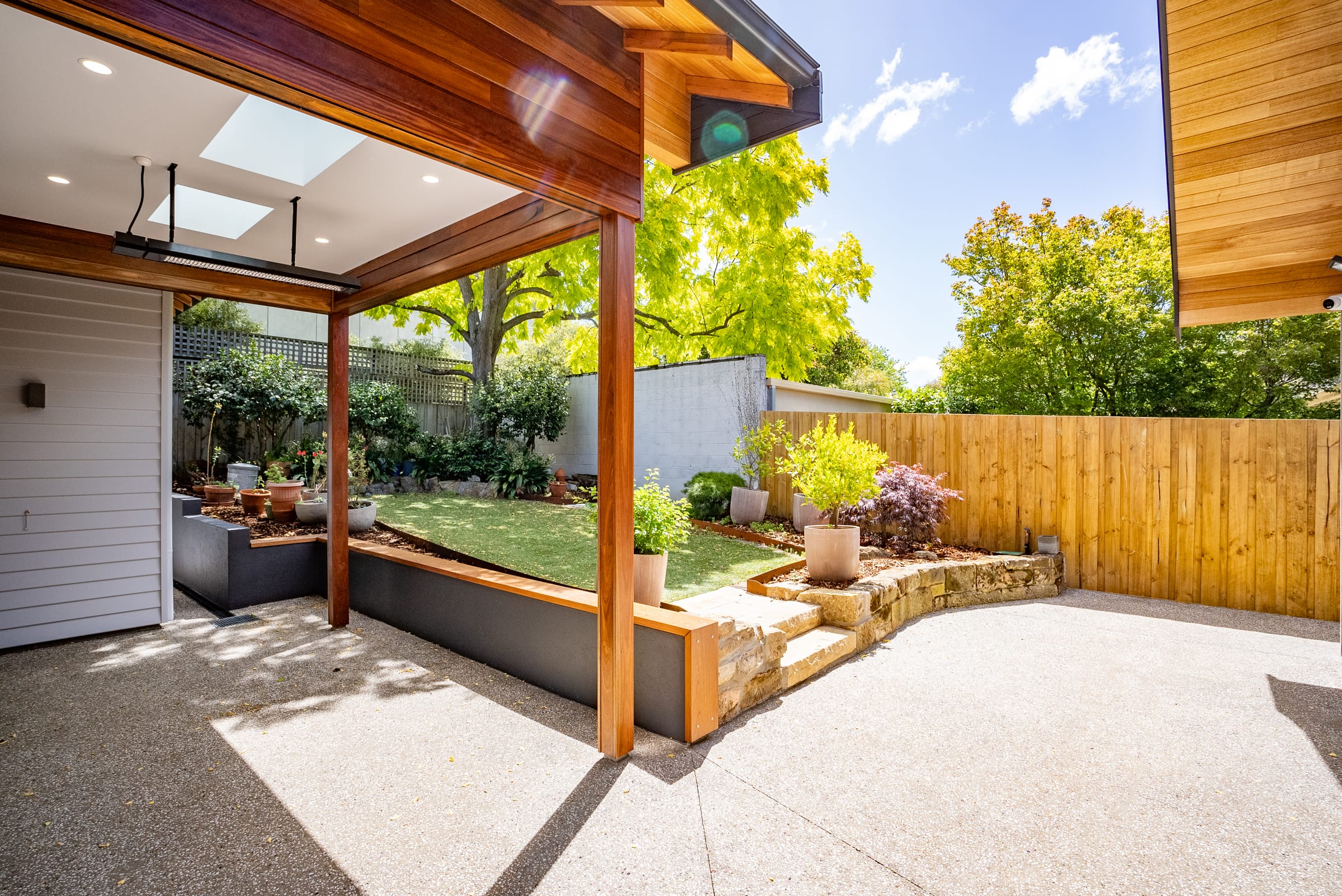 Covered outdoor area and garden at Verndene, Sandy Bay