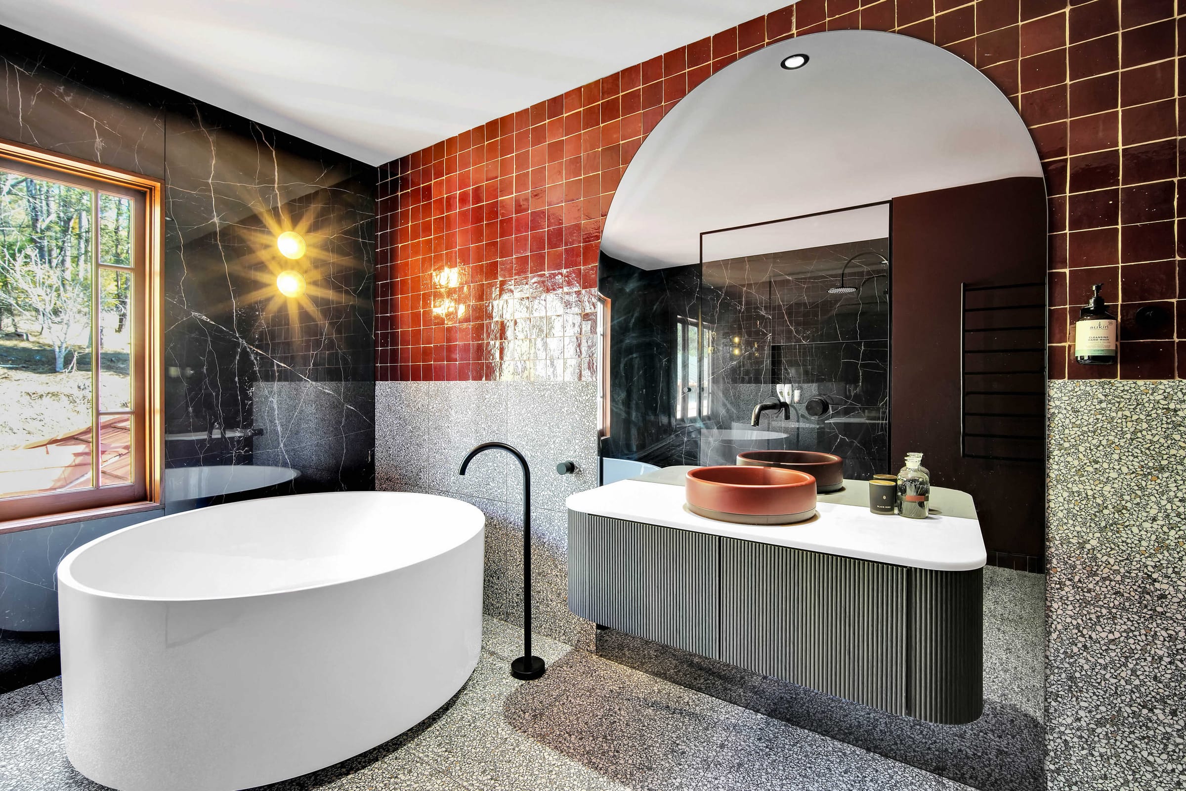 Villa Donini — Bathroom — Zanetto Builders
